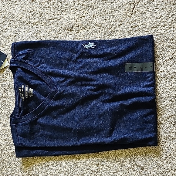 Polo Ralph Lauren V-Neck tee - Picture 2 of 5